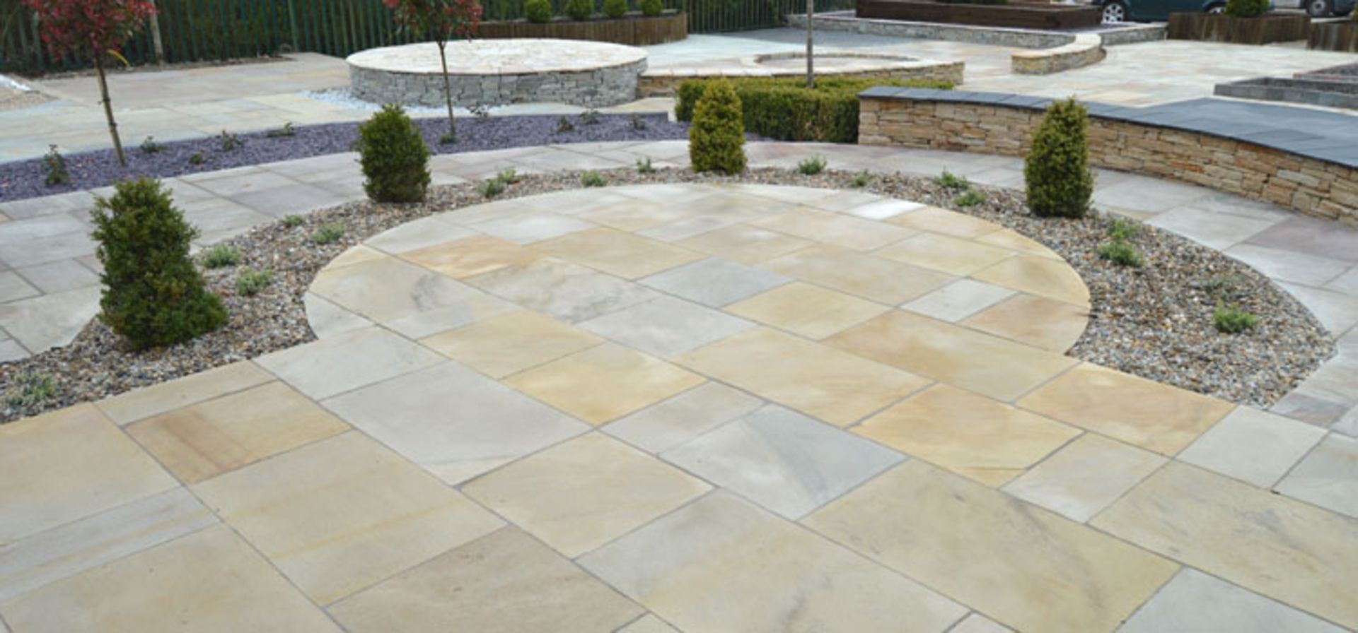 1 VENETIAN MINT SANDSTONE 600MM X 600MM PATIO PACK