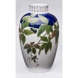 Vase, Rosenthal um 1918. Im Schulterbereich gerundete, nach unten ver- jüngte Amphore m. Gitter-