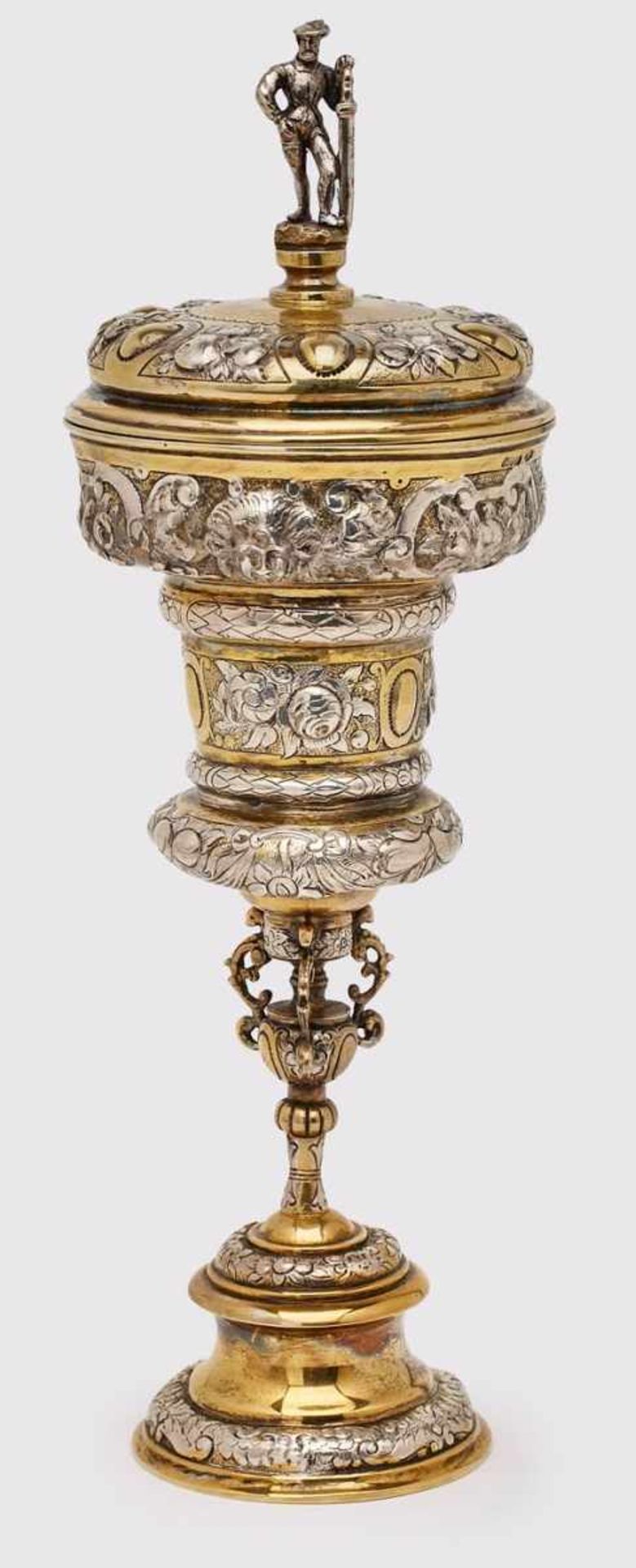 Kl. Pokal, Renaissance-Stil, Hanau um 1900. 800er Silber, vergoldet. Fa. Schleissner. Hohe Kuppa,