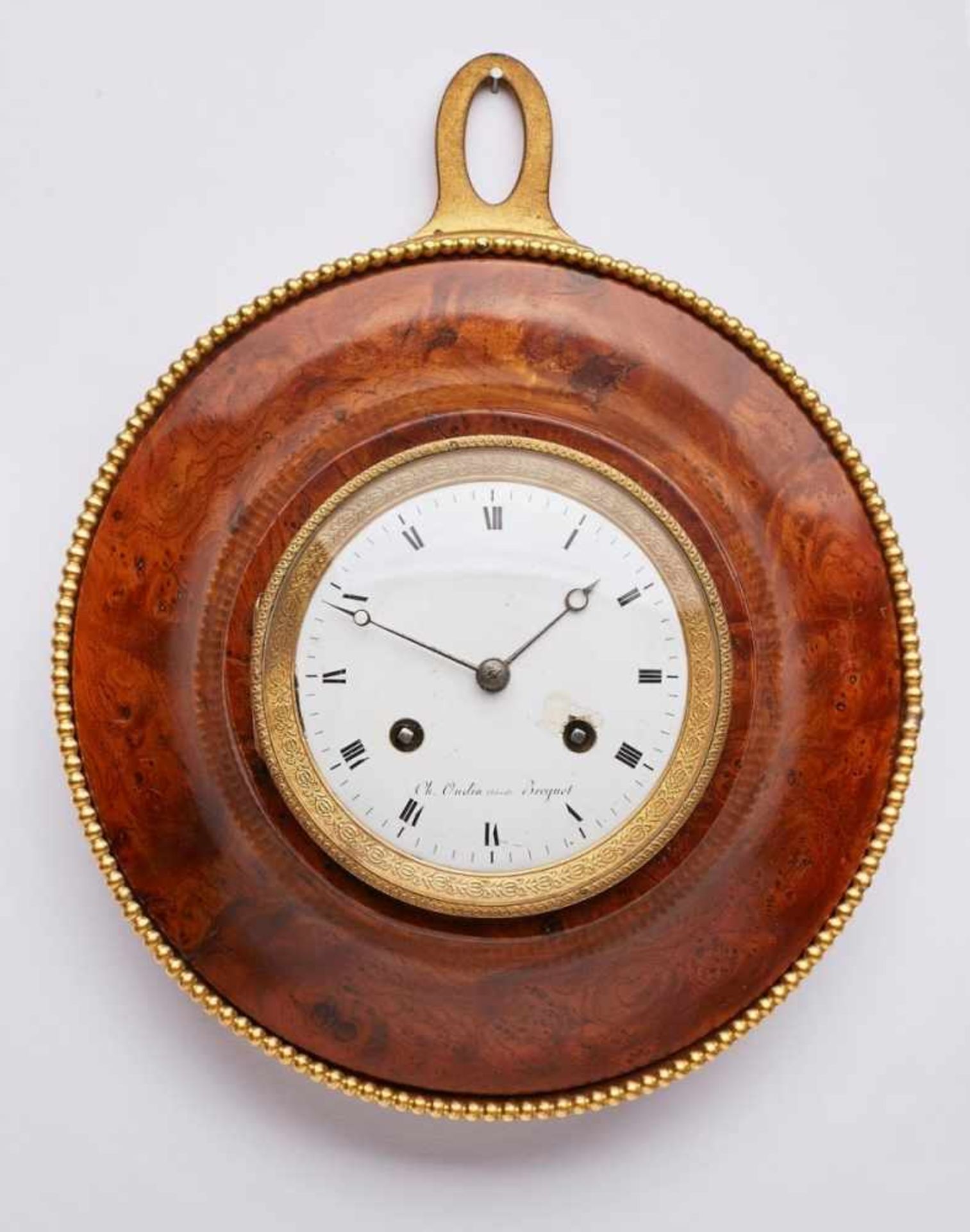 Empire-Wanduhr, Frankreich um 1810. Rd. abgestuftes massives Birkenwurzel-Gehäuse m.