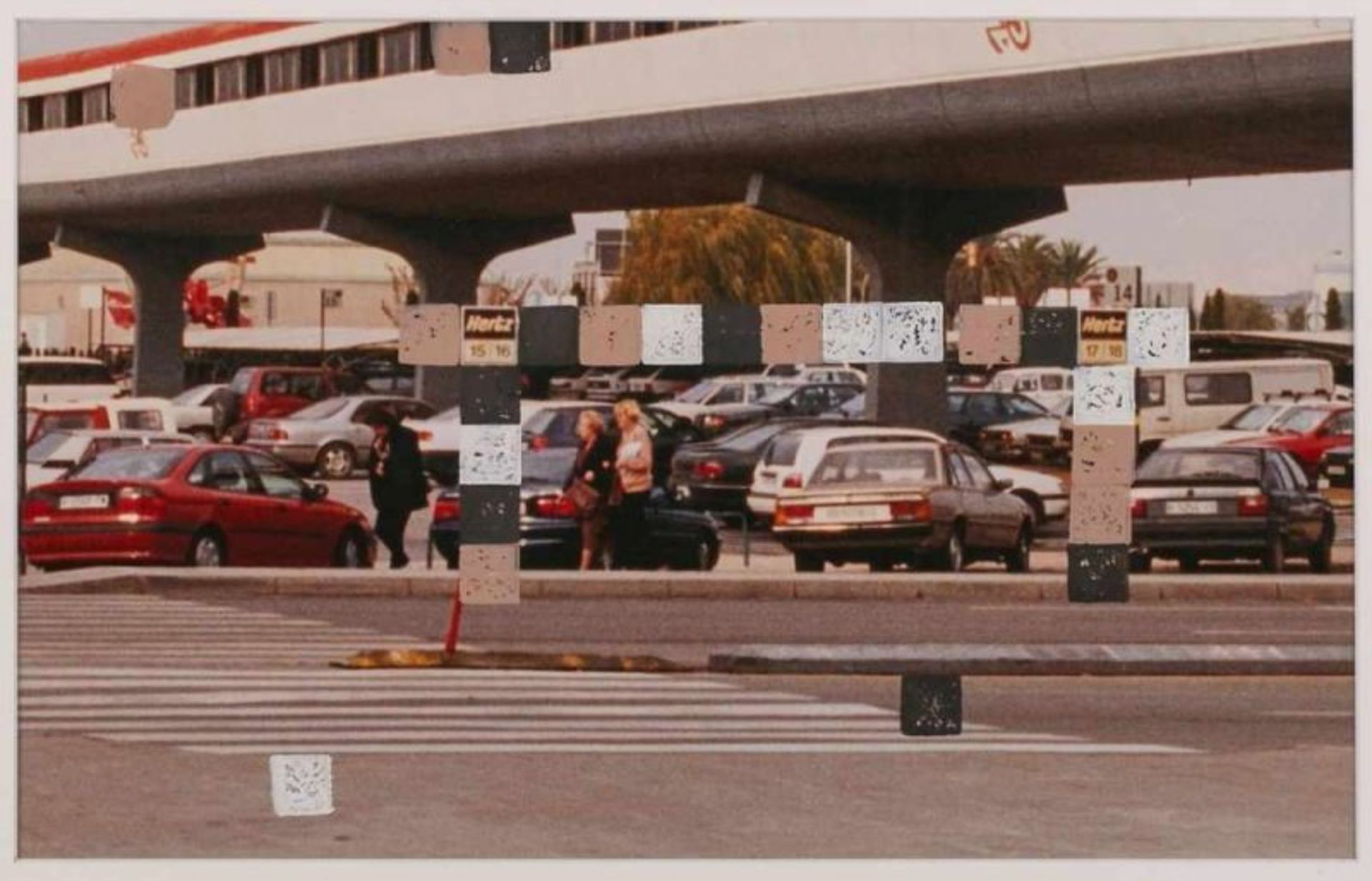 C-Print und Ölfarbe Bernhard Martin geb. 1966 Hannover "Barcelona Airport" 1997 30 x 34 cm - Bild 2 aus 3