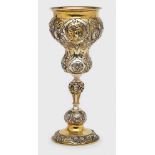 Pokal im Renaissance-Stil, Hanau 20. Jh. 800er Silber, vergoldet. Fa. wohl Wilh. Ludwig. Stark