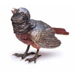 Wiener Bronze Zwitschernder Vogel, um 1900. Naturalist. bemalt. Fa. Bergmann. Kleinvogel m.