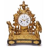 Figurenuhr, Louis XVI, Paris, Ende 18. Jh. Bronze vergoldet, ebonis. Holz. Gestufter Sockel-