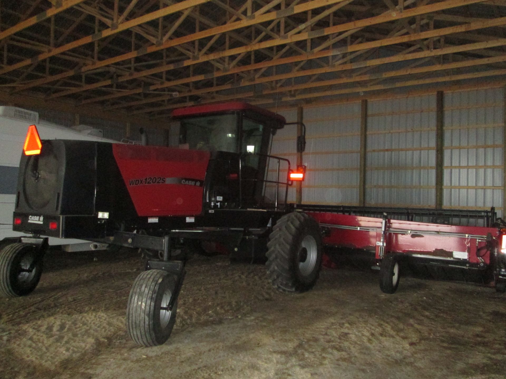 Case WDX 1202 S swather (2005), c/w 30' DHX 302 header (2007), showing 795 eng hr, dbl knife - Image 5 of 32