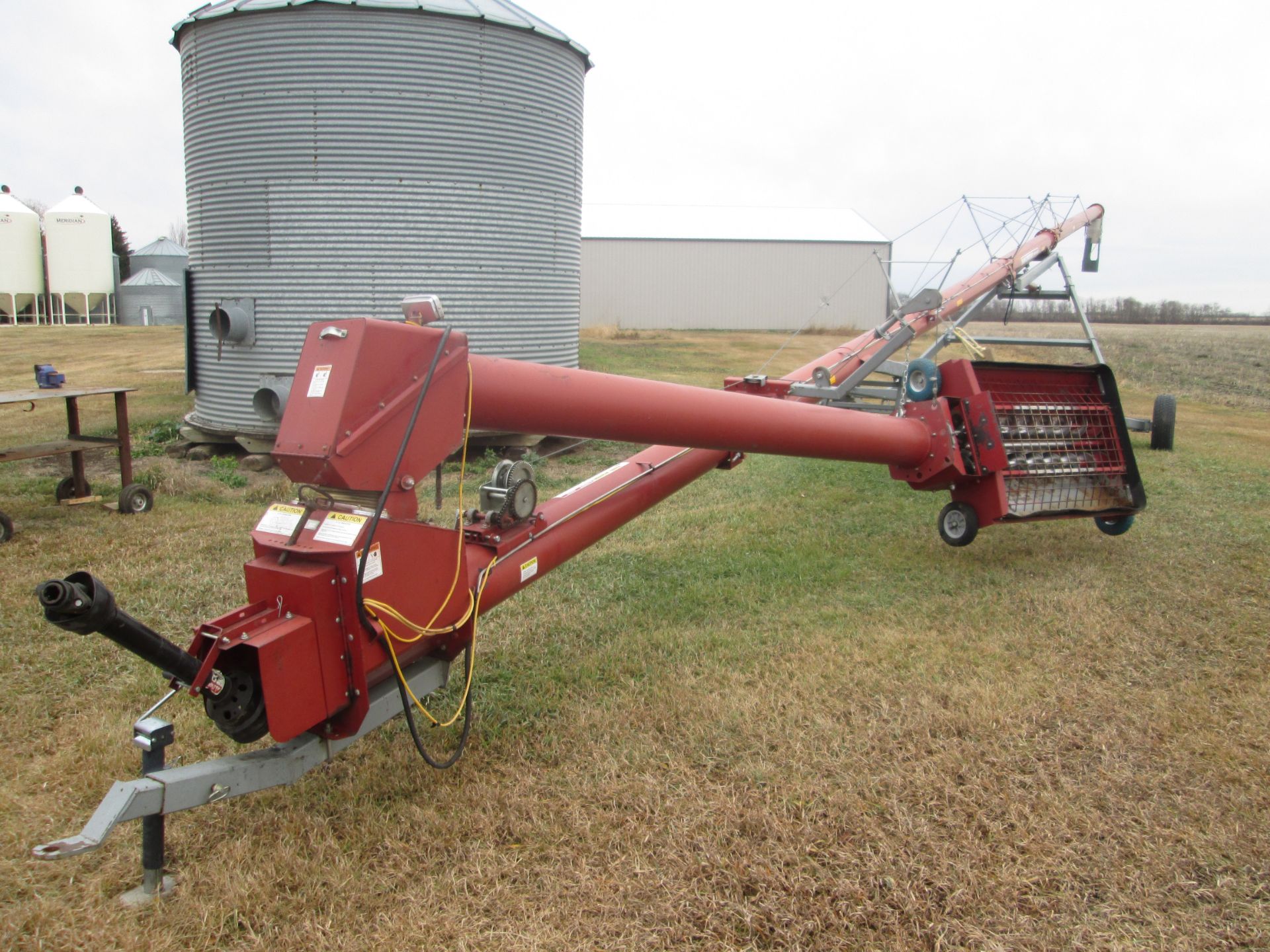 Sakundiak SLMD 10-2200 10"x70' mechancial swing auger, full bin spout - Image 3 of 6