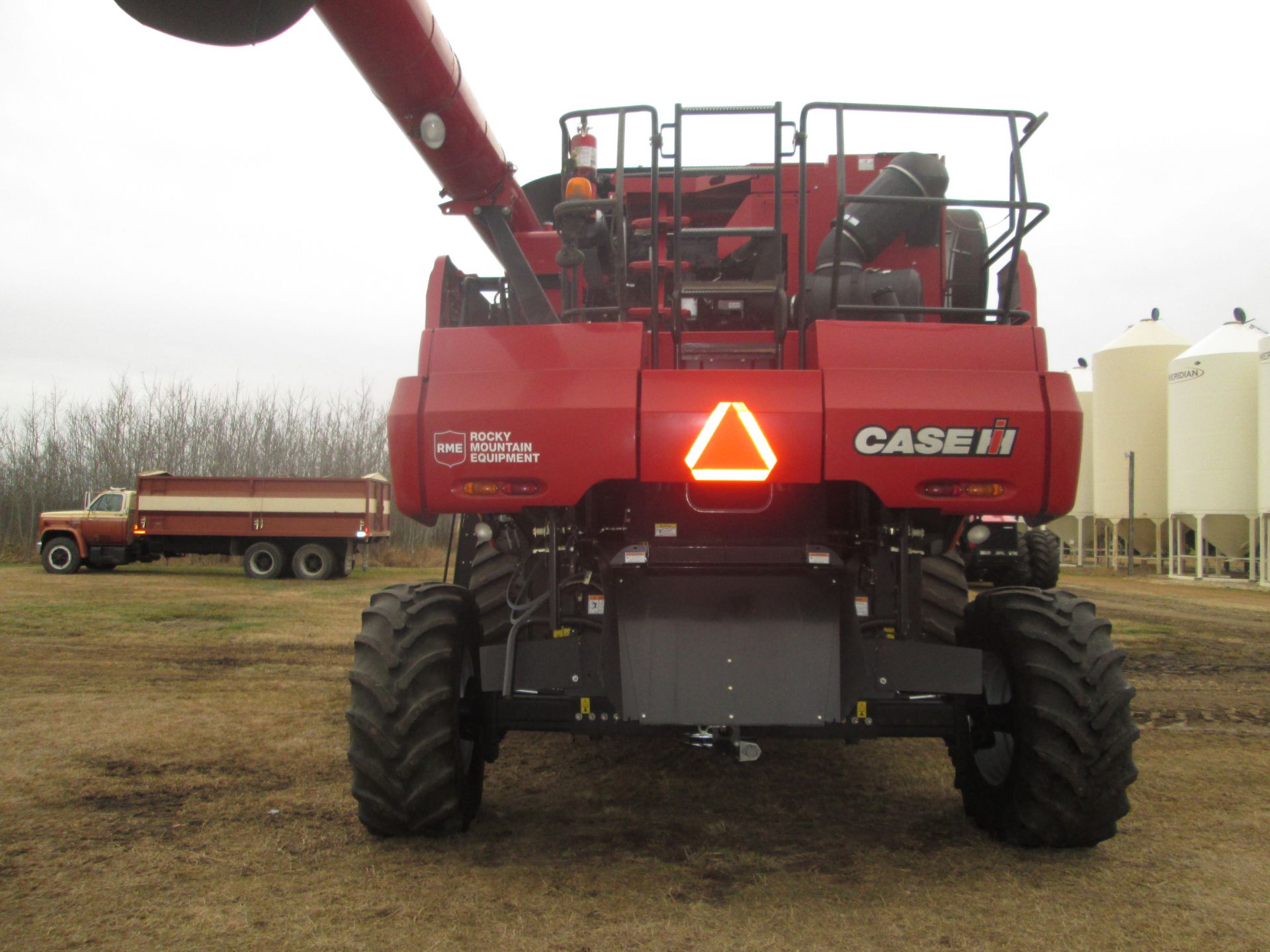 2012 Case IH 8120 c/w Case 3016 header, showing 738 sep / 992 eng hr, 900/60R32 F singles, Pro 700 - Image 14 of 19