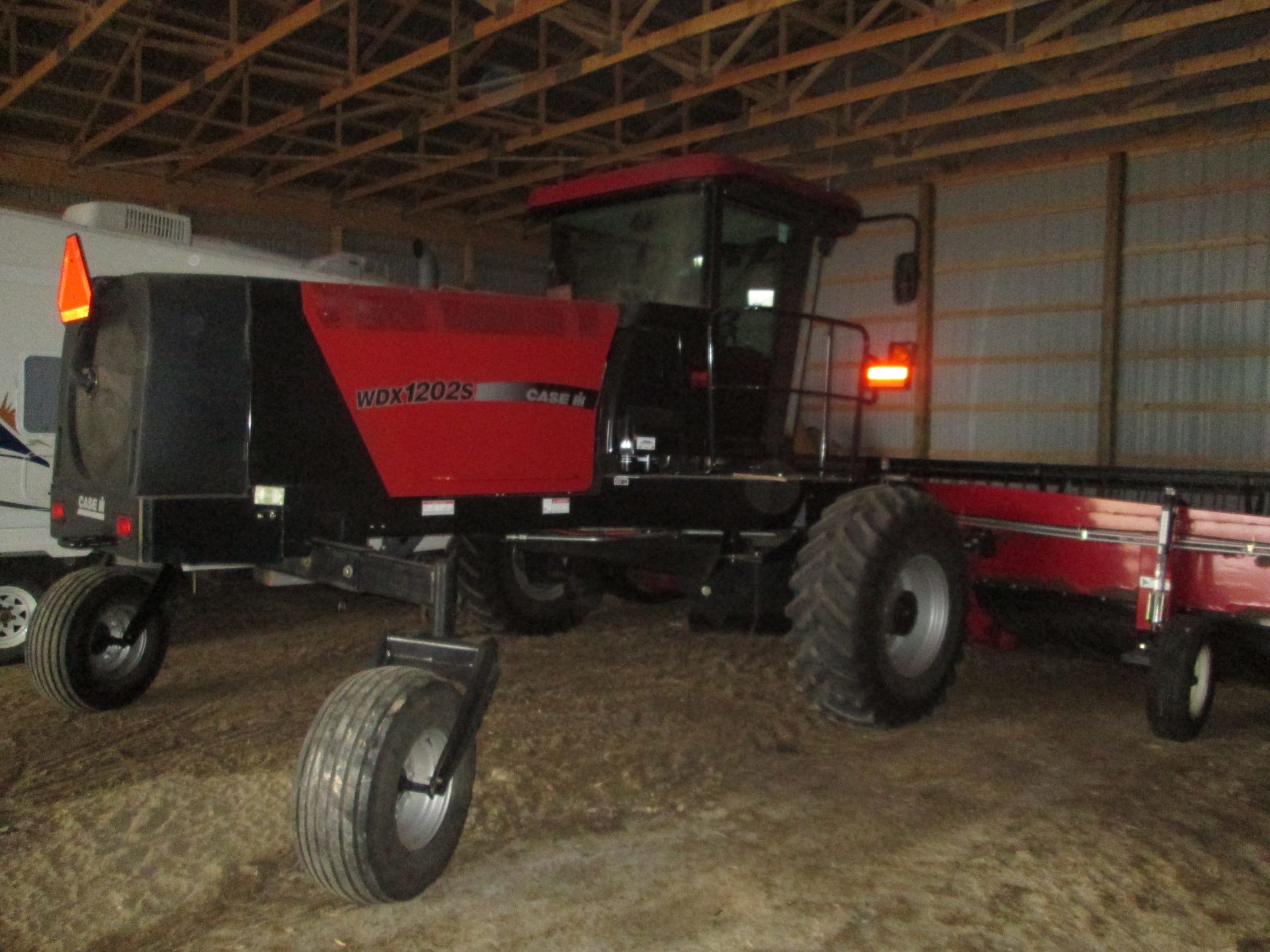 Case WDX 1202 S swather (2005), c/w 30' DHX 302 header (2007), showing 795 eng hr, dbl knife - Image 4 of 32