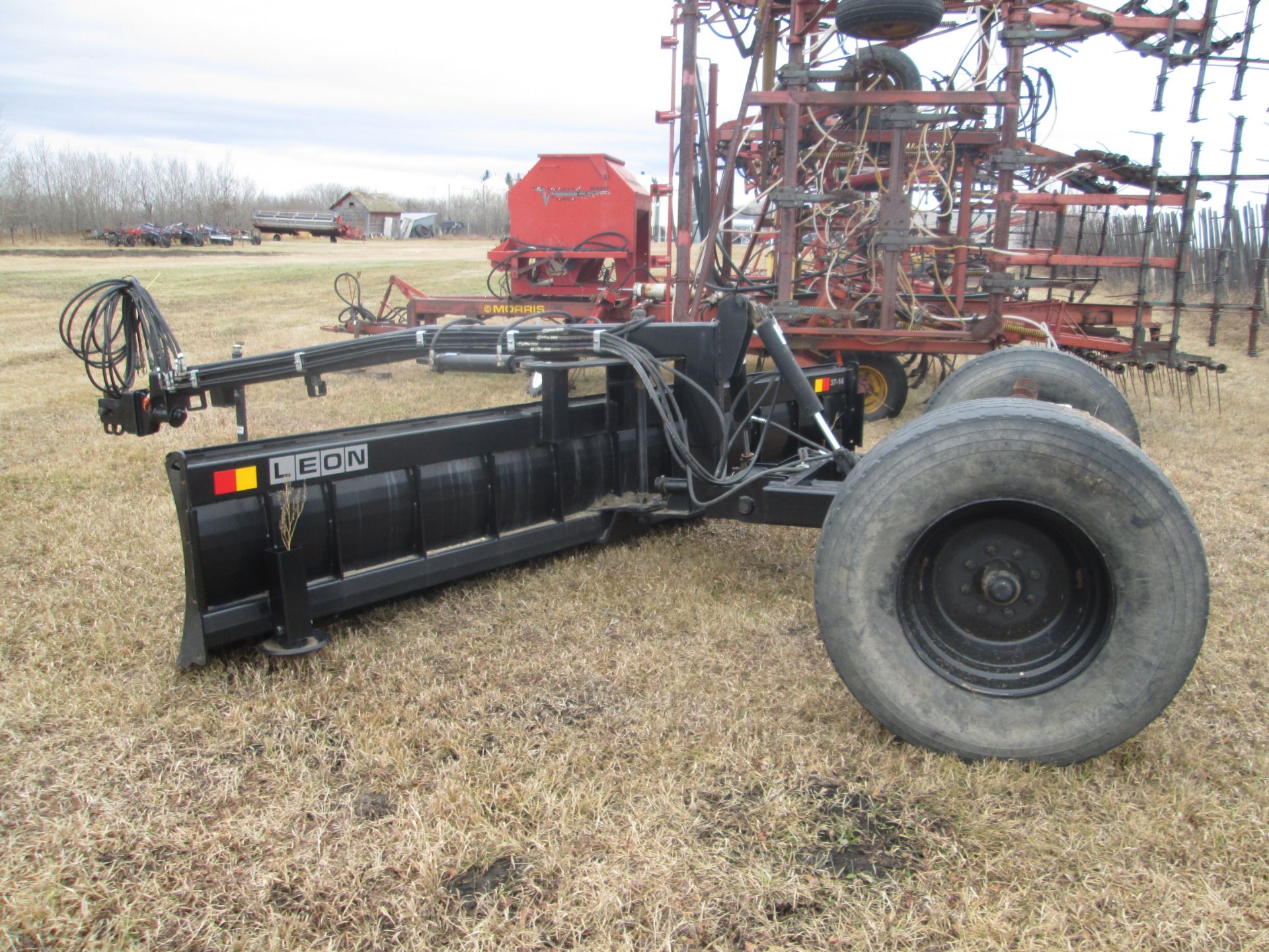 Leon 37-14 (14') hyd pull scraper, Model GZ300, 6-way plus hyd steering, purchased new in 2014, SN - Image 4 of 7