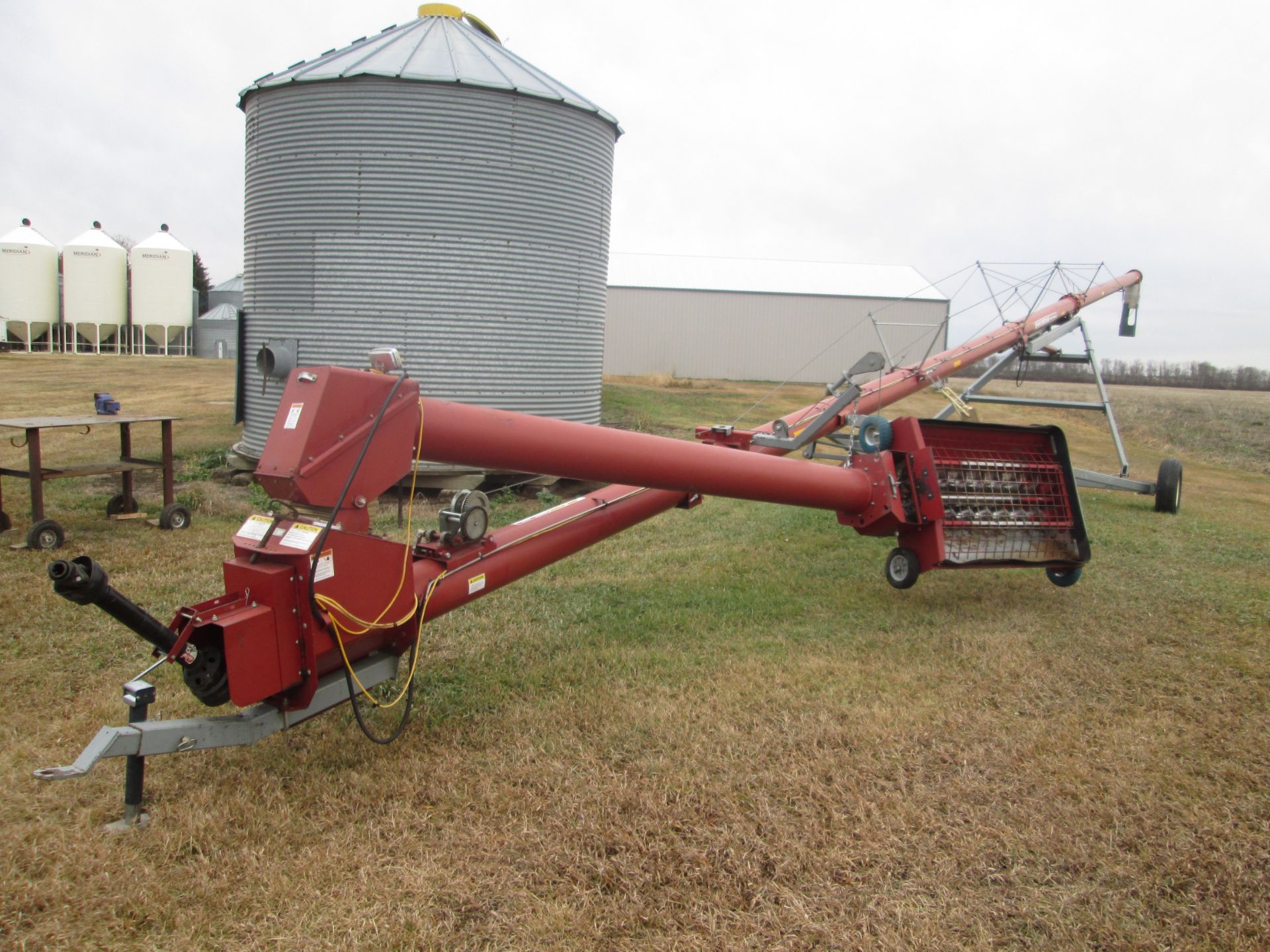 Sakundiak SLMD 10-2200 10"x70' mechancial swing auger, full bin spout - Image 2 of 6