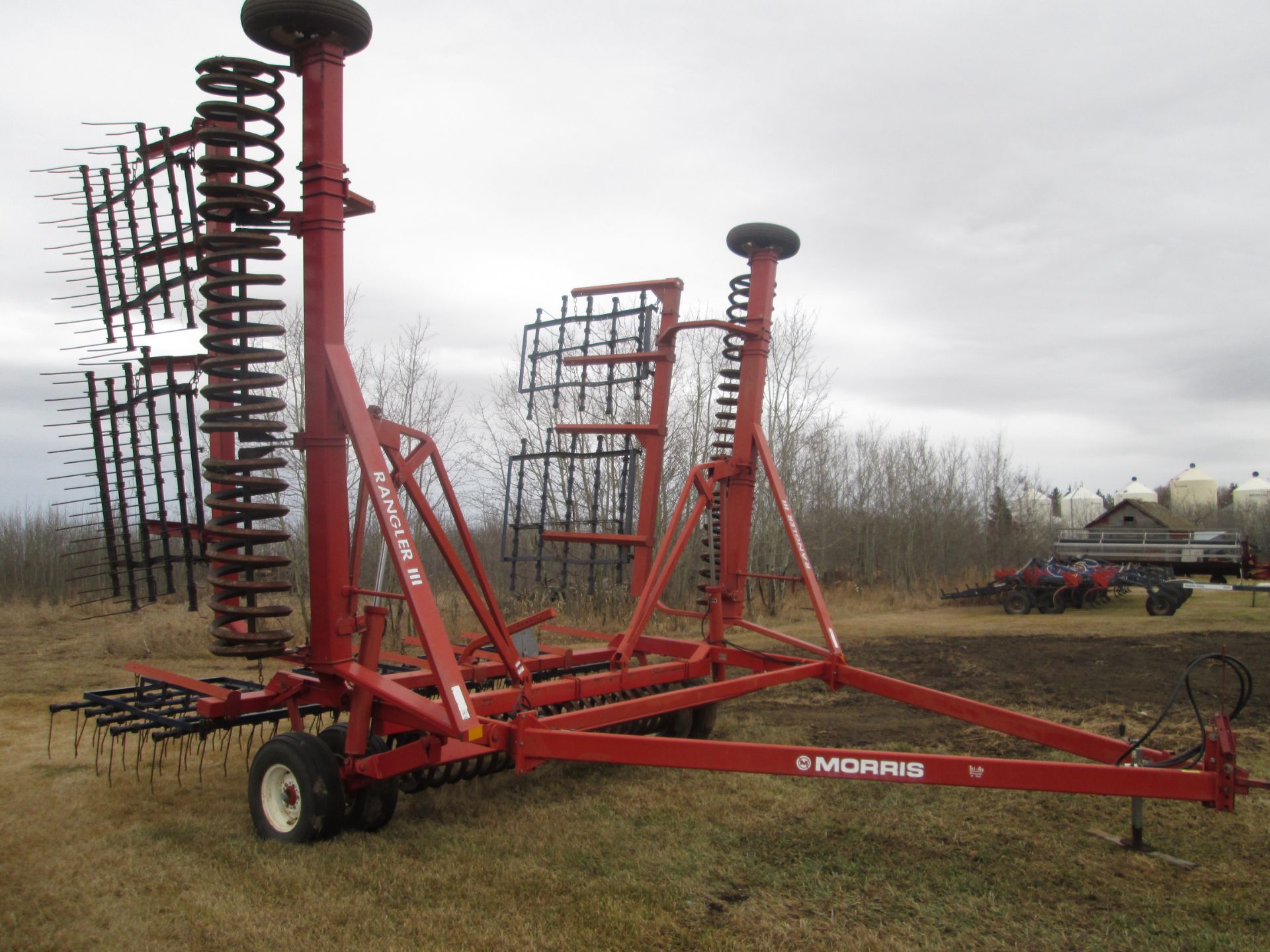 40' Morris Rangler III hyd fold harrow / packer - Image 2 of 4