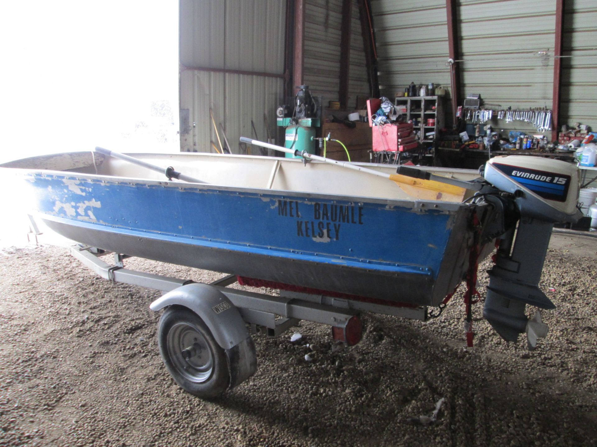 14' Aluminum boat, 15 hp Evinrude c/w trailer - Image 3 of 7