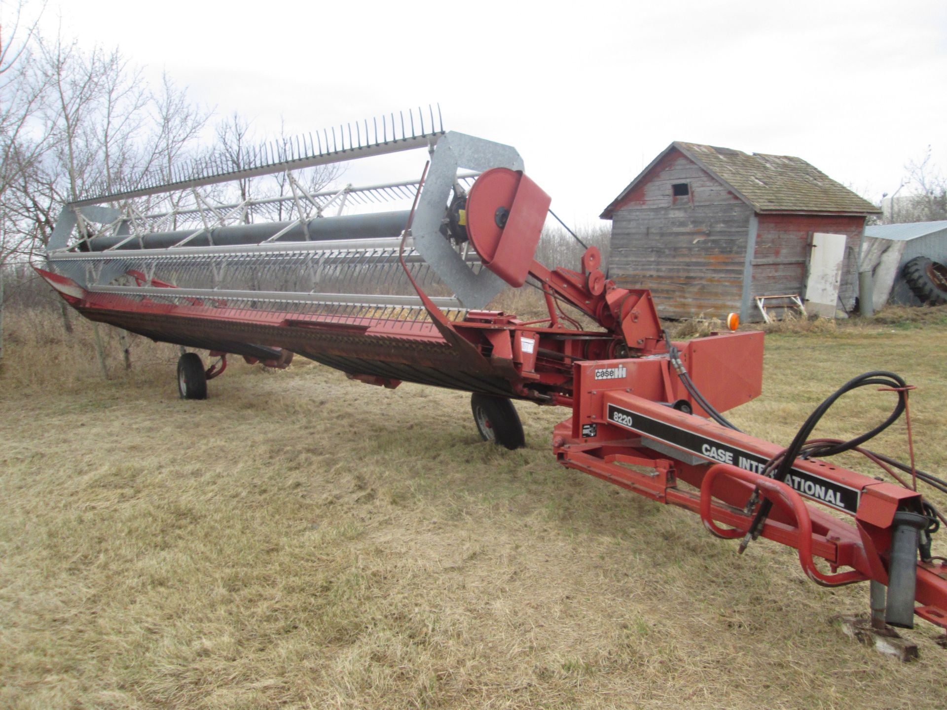 25' Case IH 8220 PT swather, UII PU reel, 1996, SN CFH0065689