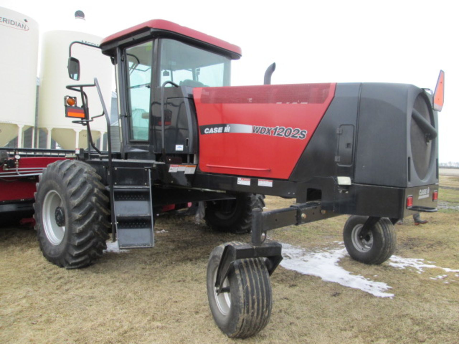 Case WDX 1202 S swather (2005), c/w 30' DHX 302 header (2007), showing 795 eng hr, dbl knife - Image 25 of 32
