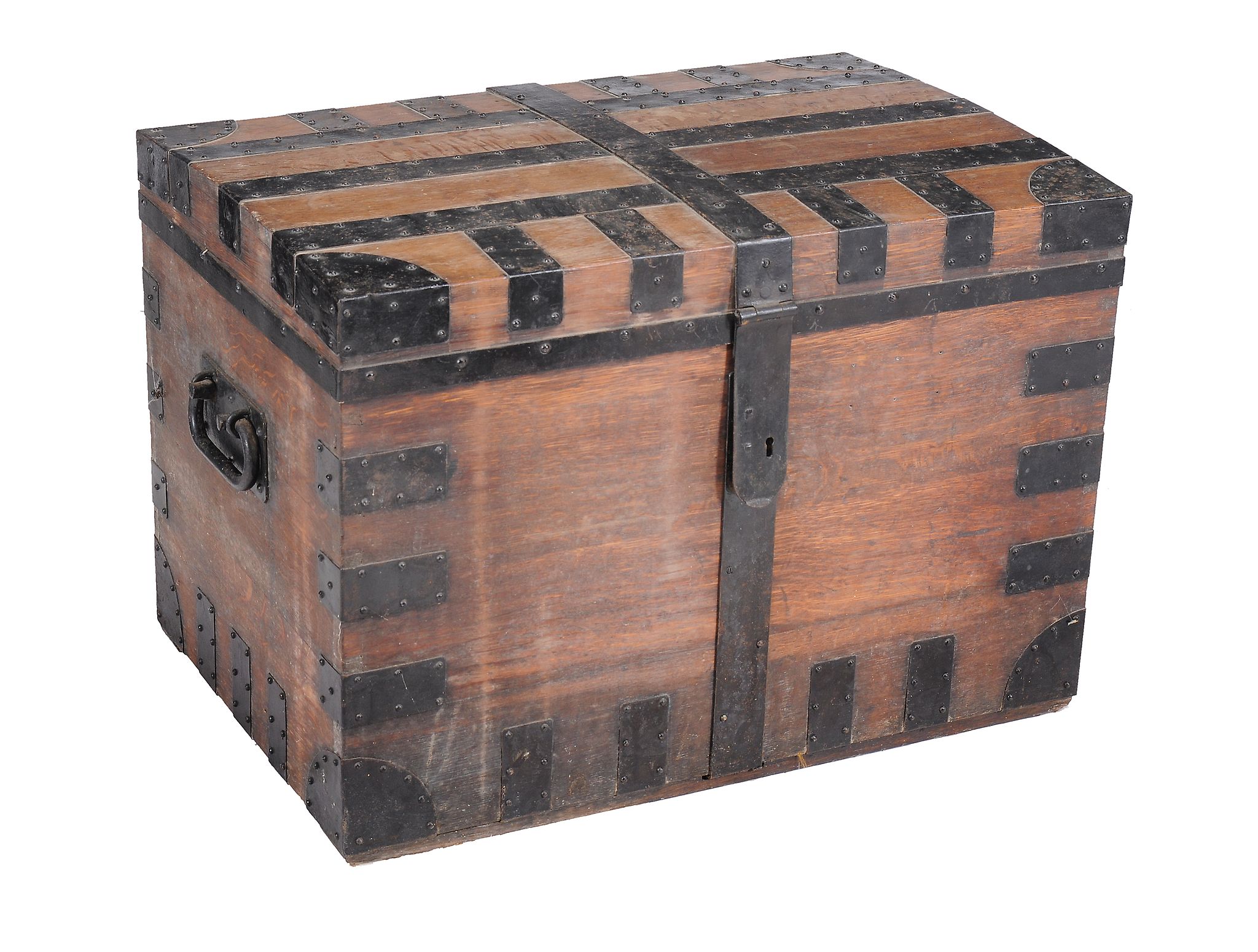 An early Victorian oak and metal bound silver chest, circa 1850 - Image 2 of 4