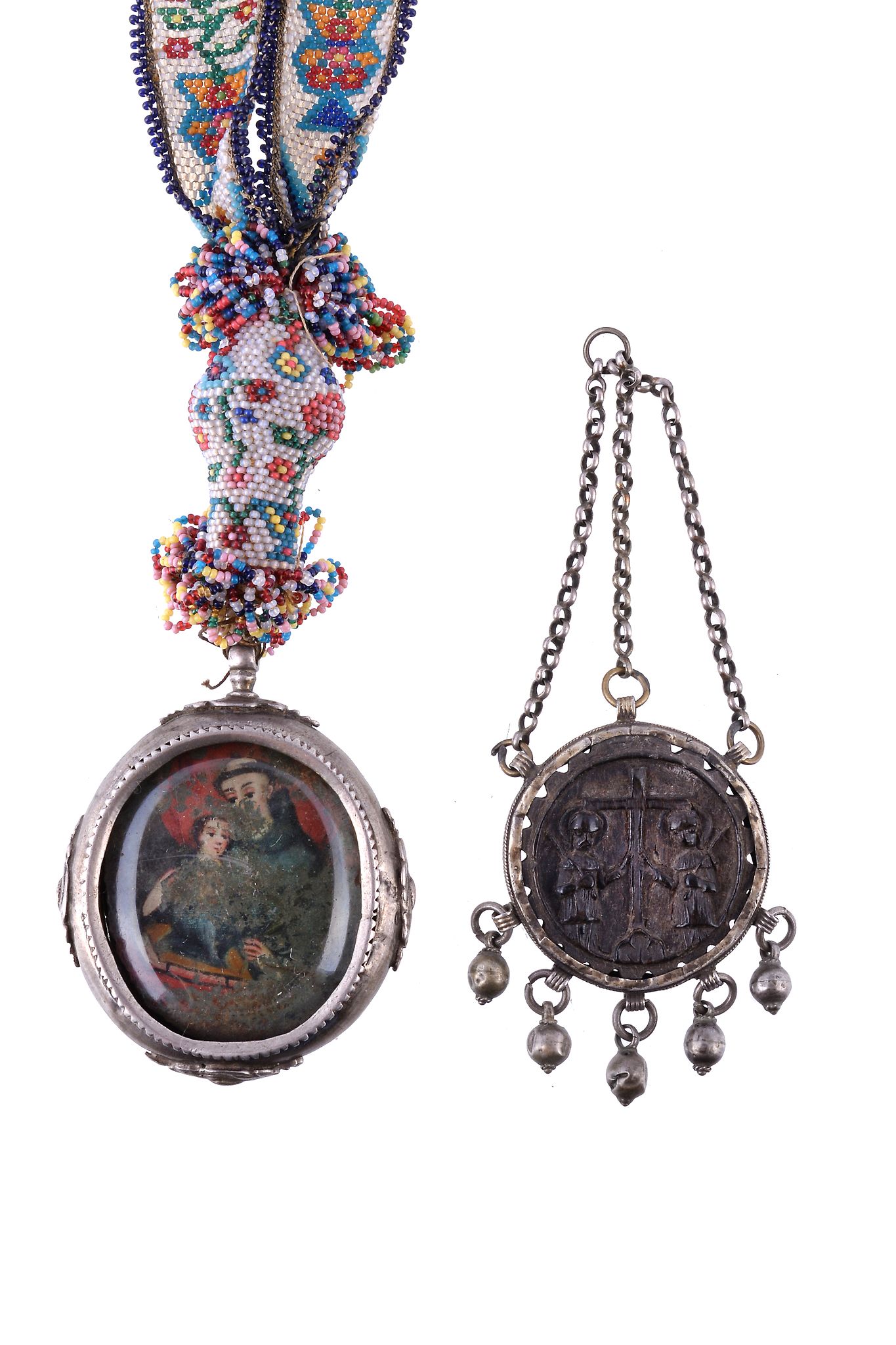 A Spanish or Spanish colonial oval double sided devotional pendant, inset with a full length - Image 2 of 2