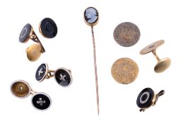 A selection of gentlemen's dress items, including: an agate and diamond dress stud; a agate cameo