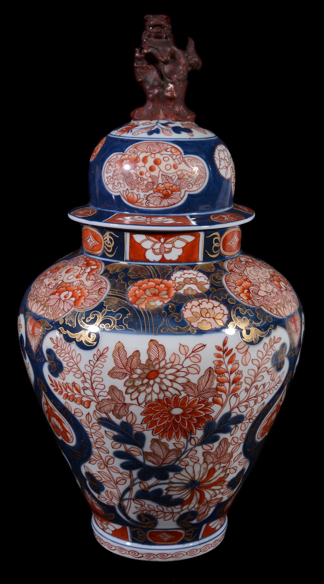 A pair of Imari style vases and covers, each of inverted baluster form rising to a cylindrical neck, - Image 2 of 4