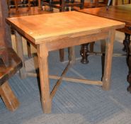 An oak drawer leaf dining table, 20th century, 75cm high, 149cm long overall x 89cm wide
