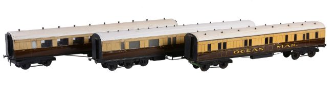 A good rake of five gauge 3 Great Western Railway coaches, by Mills Brothers Circa 1930s,