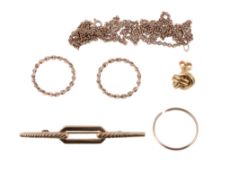A small collection of gold coloured jewellery, to include a bar brooch stamped 14k; a pair of
