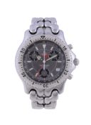 Tag Heuer, S/EL, ref. CG1115, a stainless steel bracelet wristwatch, no. BM4740, quartz chronograph