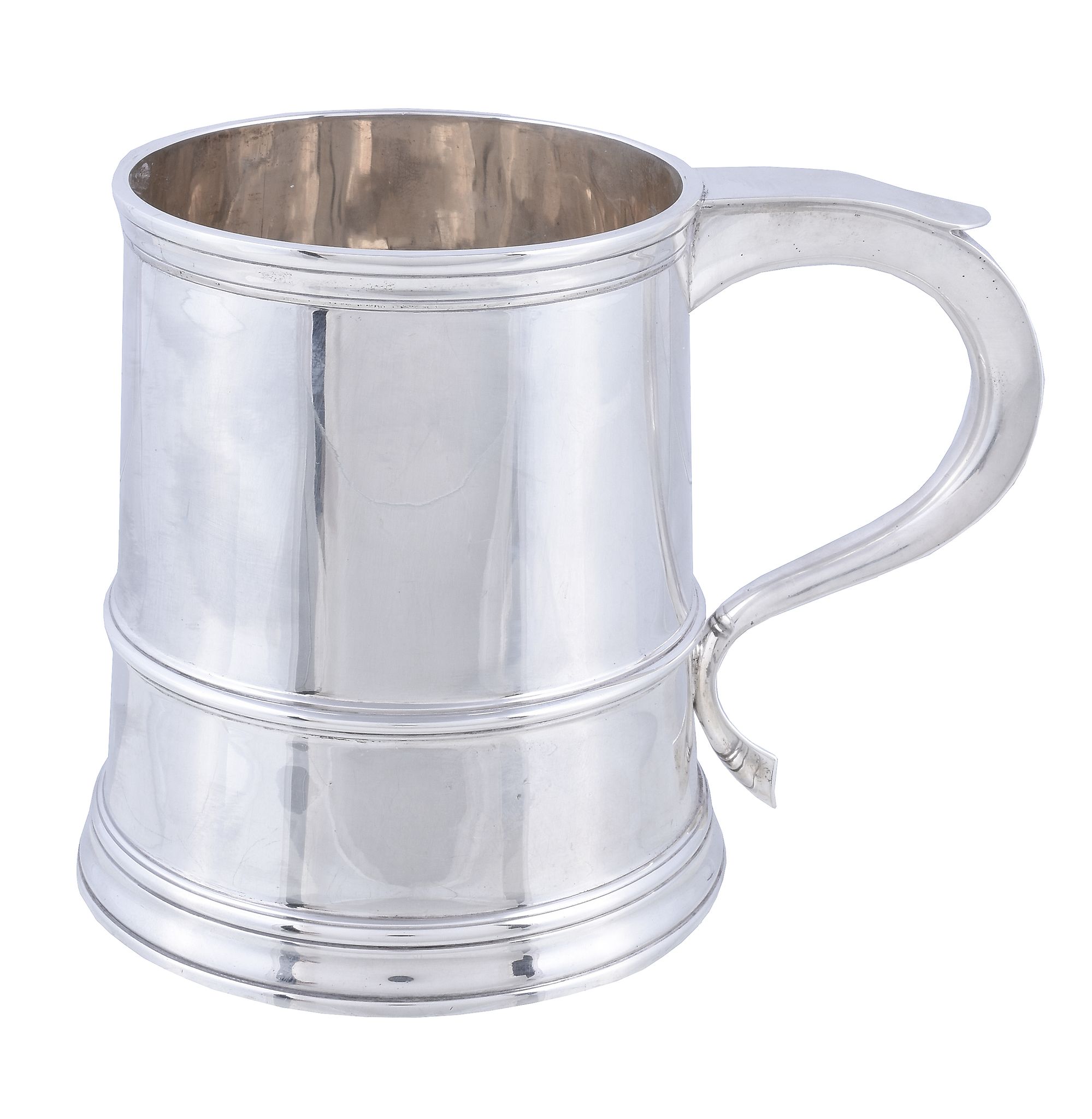 An Edwardian silver tapering tankard by Goldsmiths & Silversmiths Co. Ltd., London 1903, with a