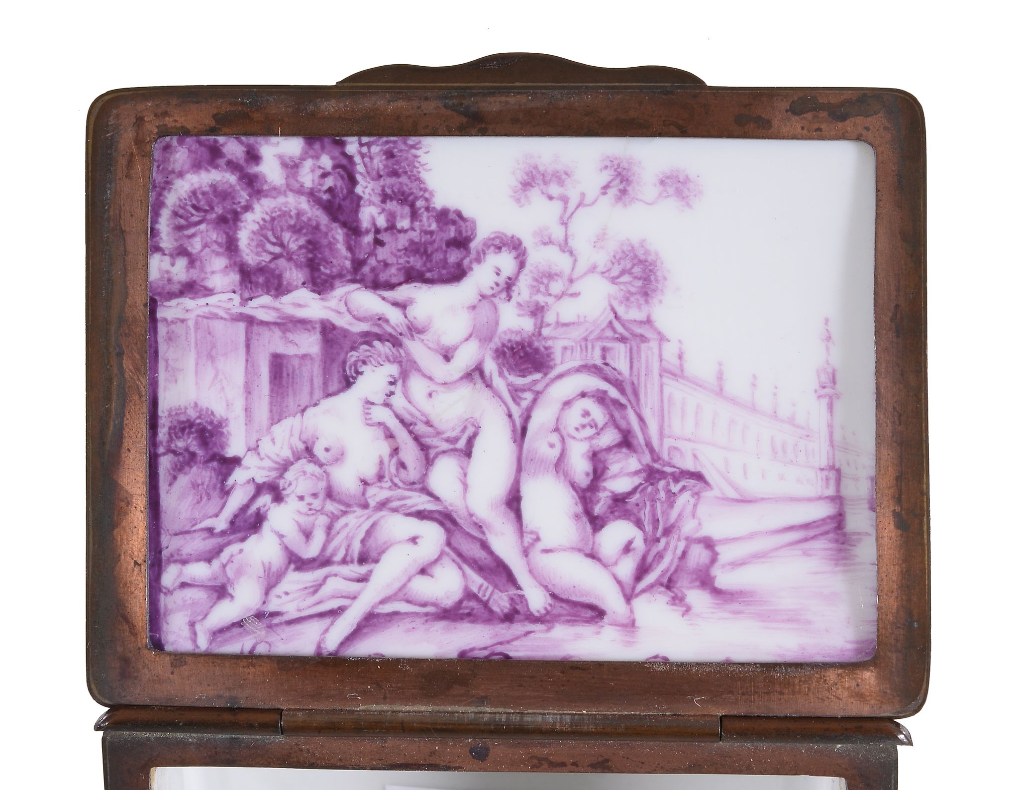 A Chinese Export Famille Rose snuff box and cover, the base18th century, the base painted with - Image 3 of 4