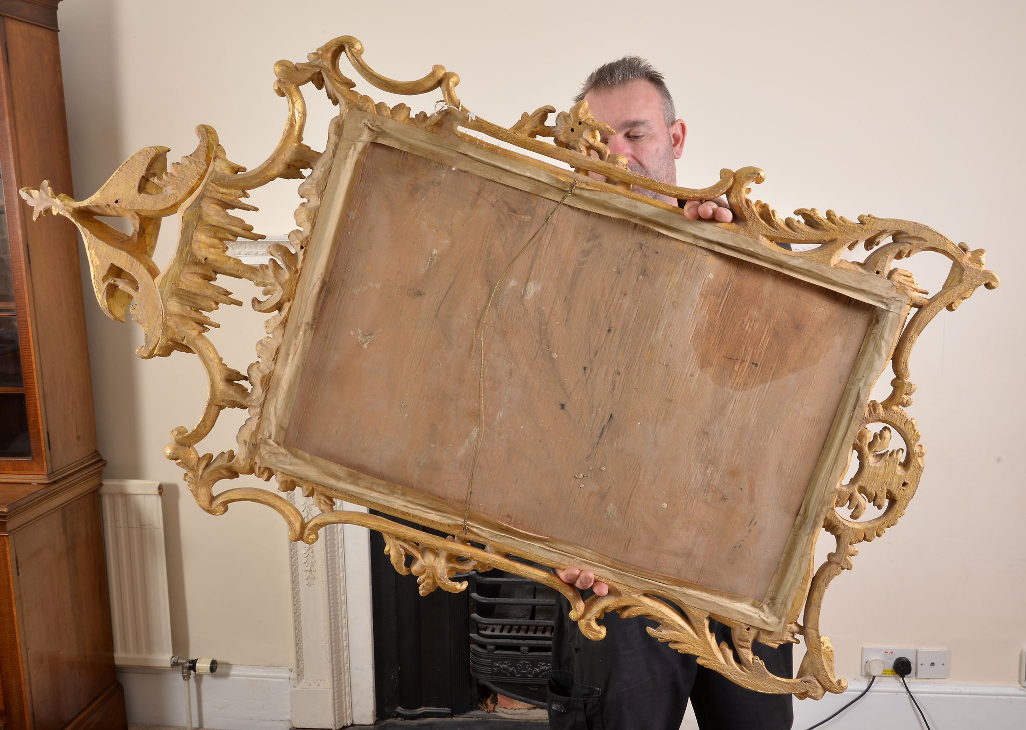 A pair of giltwood and composition wall mirrors in George III style, 20th century, after the manner - Image 5 of 5