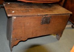 An oak plank coffer, 58cm high, 97cm wide, 40cm deep