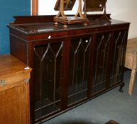 An Edwardian mahogany and glazed bookcase, early 20th century, 183cm wide overall
