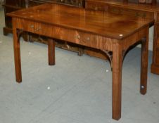 A mahogany side table in George III style, with single frieze drawer, 74cm high, 122cm wide, 59cm