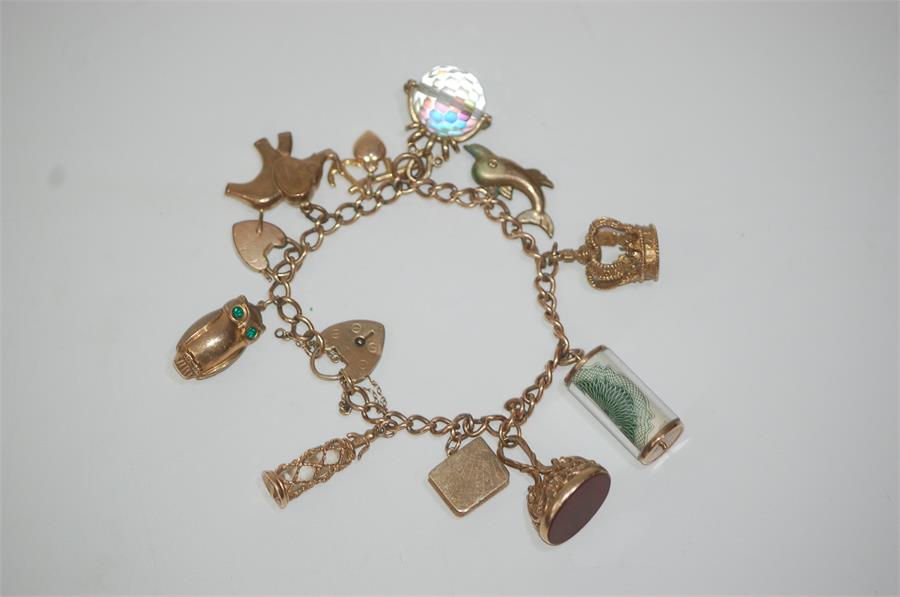 9ct Gold Charm Bracelet - Image 2 of 2