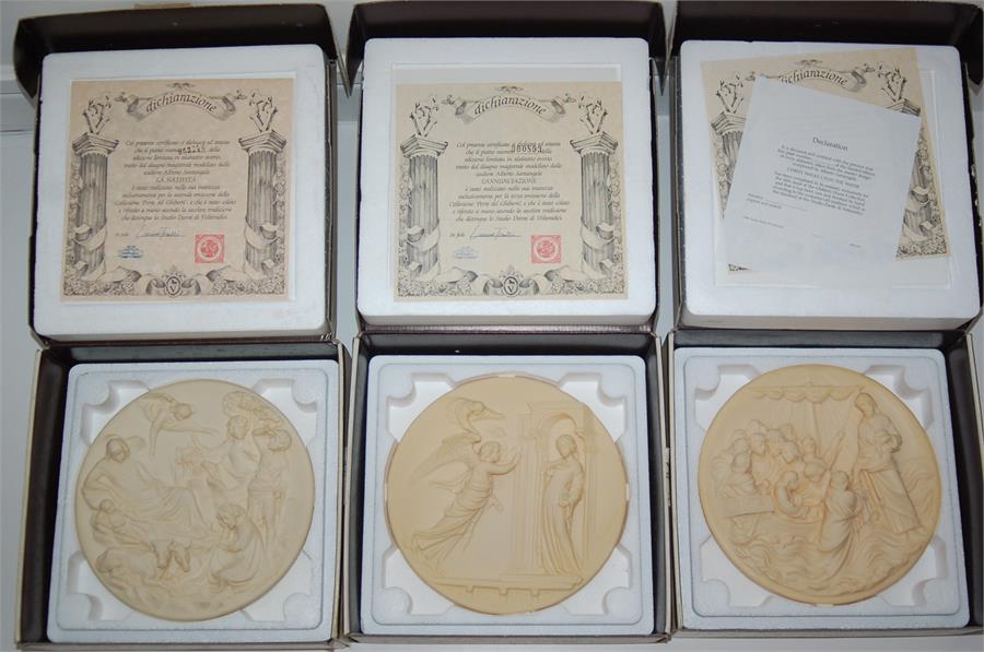 Three Bradford Exchange Ivory Alabaster Studio Dante di Volteradici Cabinet Plates - Image 3 of 3