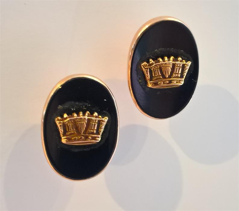 Naval Crown 9ct Gold Earrings set Onyx - Image 2 of 2