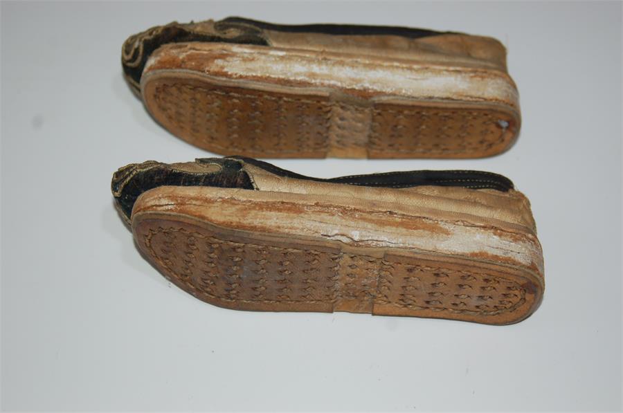 Pair Chinese Womens / Childs Embroidered Silk Lotus Shoes on Worked Leather / Wooden Soles - Image 4 of 4