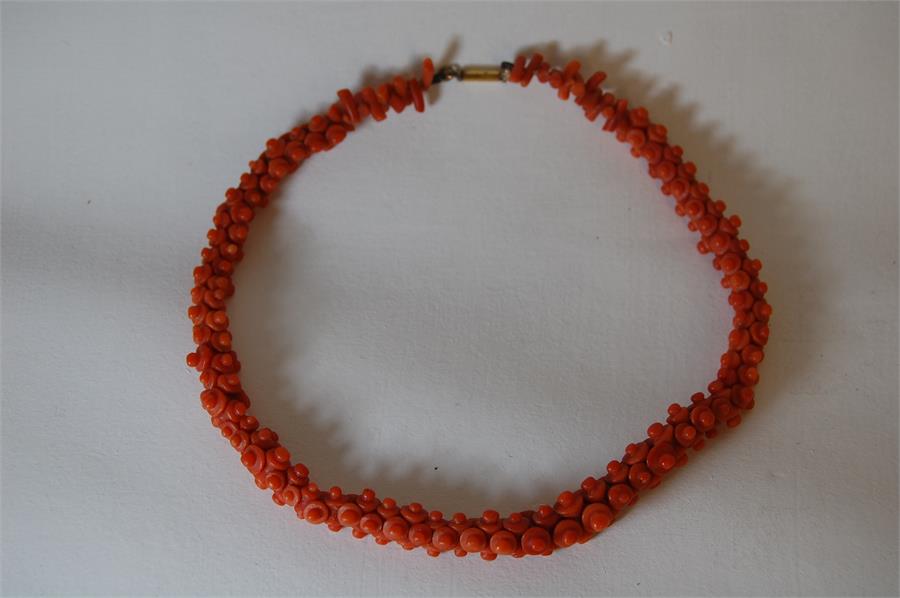 Georgian Carved Coral Necklace - Image 4 of 4