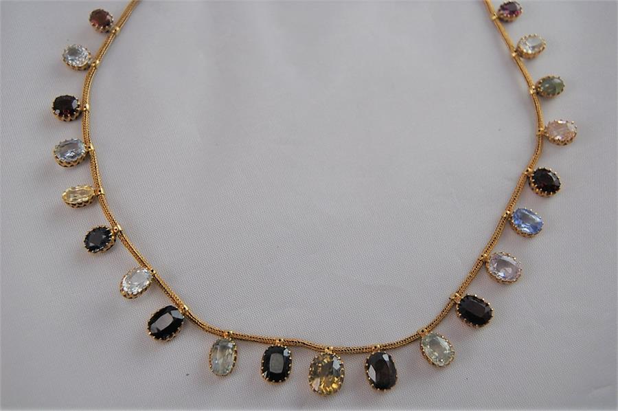 Gold metal fine rope-twist necklace, suspended a fringe of 21 semi-precious stones - Image 4 of 11