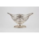 Edw VII S/S Stemmed Table Bowl of quatrefoil outline with floral and leaf decorated rim, pierced