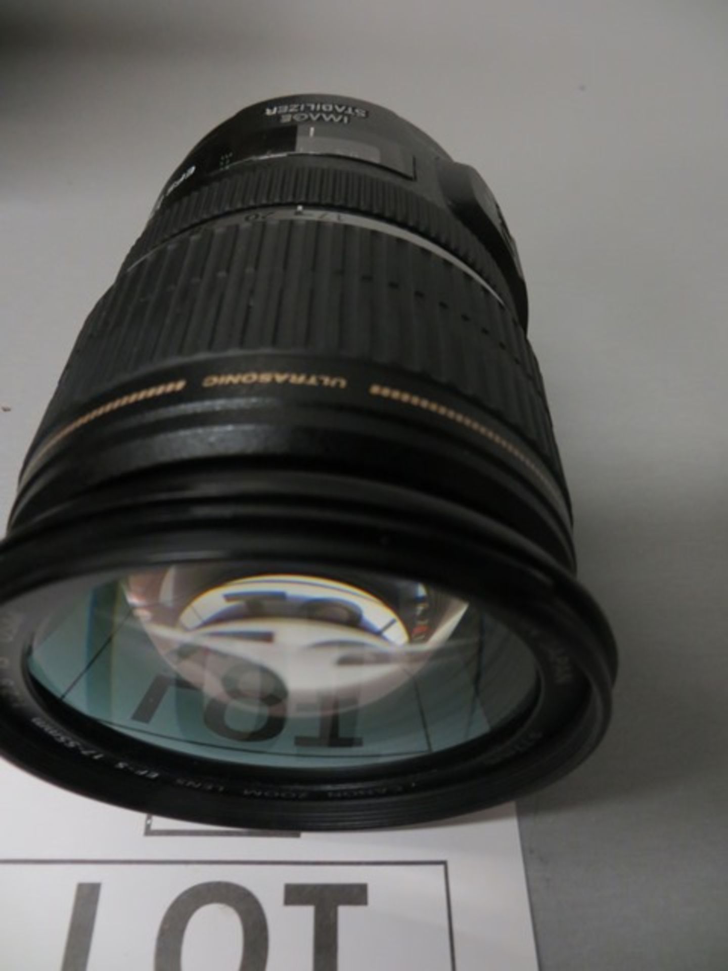 Canon EF-S 17-55mm zoom lens s/n 11870093 c/w ray shade - Image 3 of 3