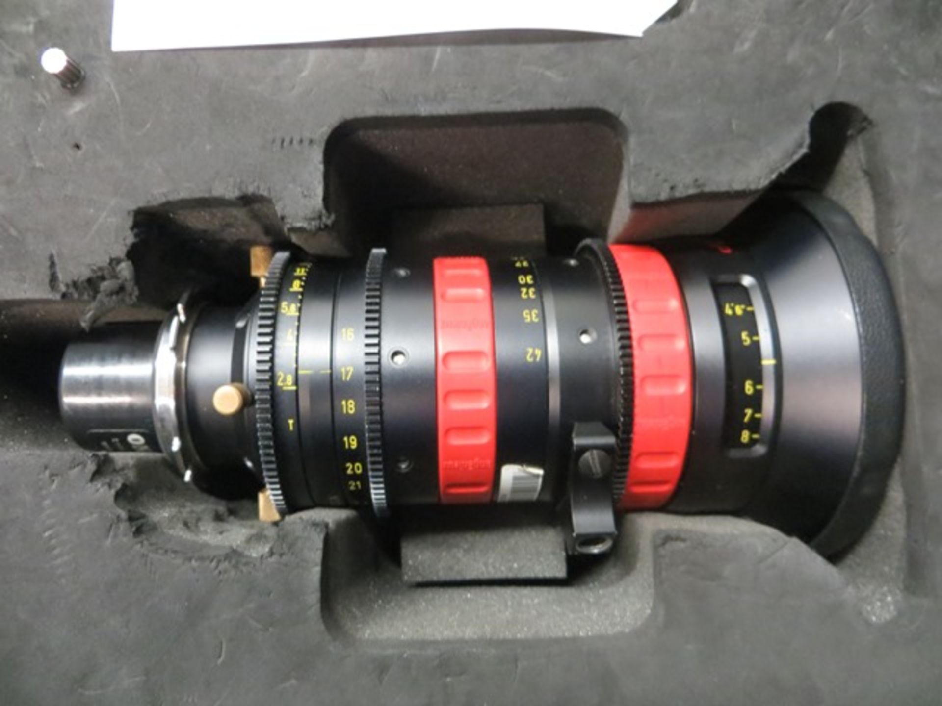 Pair 3D Augineaux Optimo DP 16-42 feet t2.8 lenses s/n 2035014 & 2035033 c/w flight case - Image 3 of 3