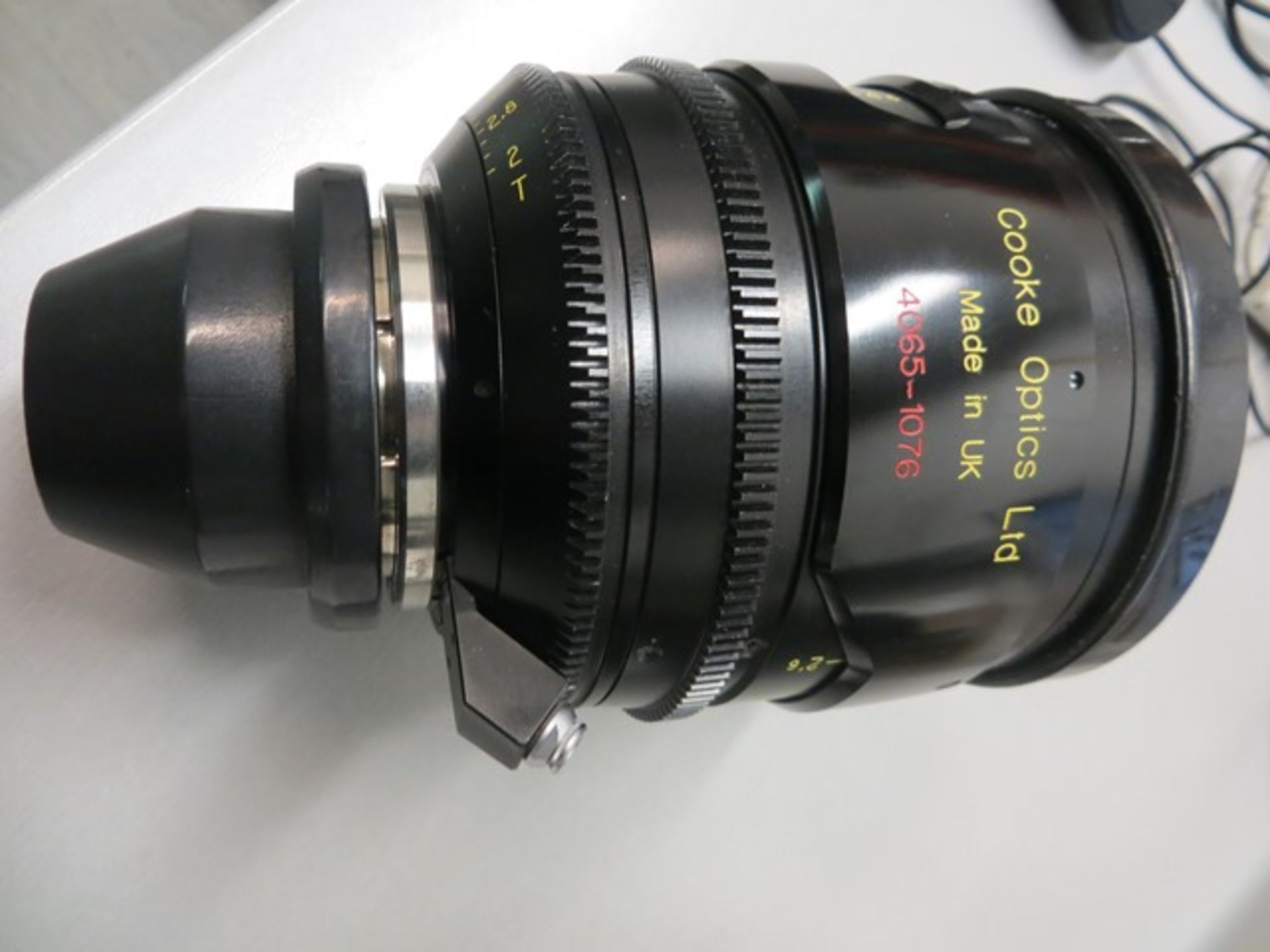 Cooke S4/I T2 65mm Lens s/n 4065-1076 c/w flight case - Image 2 of 3