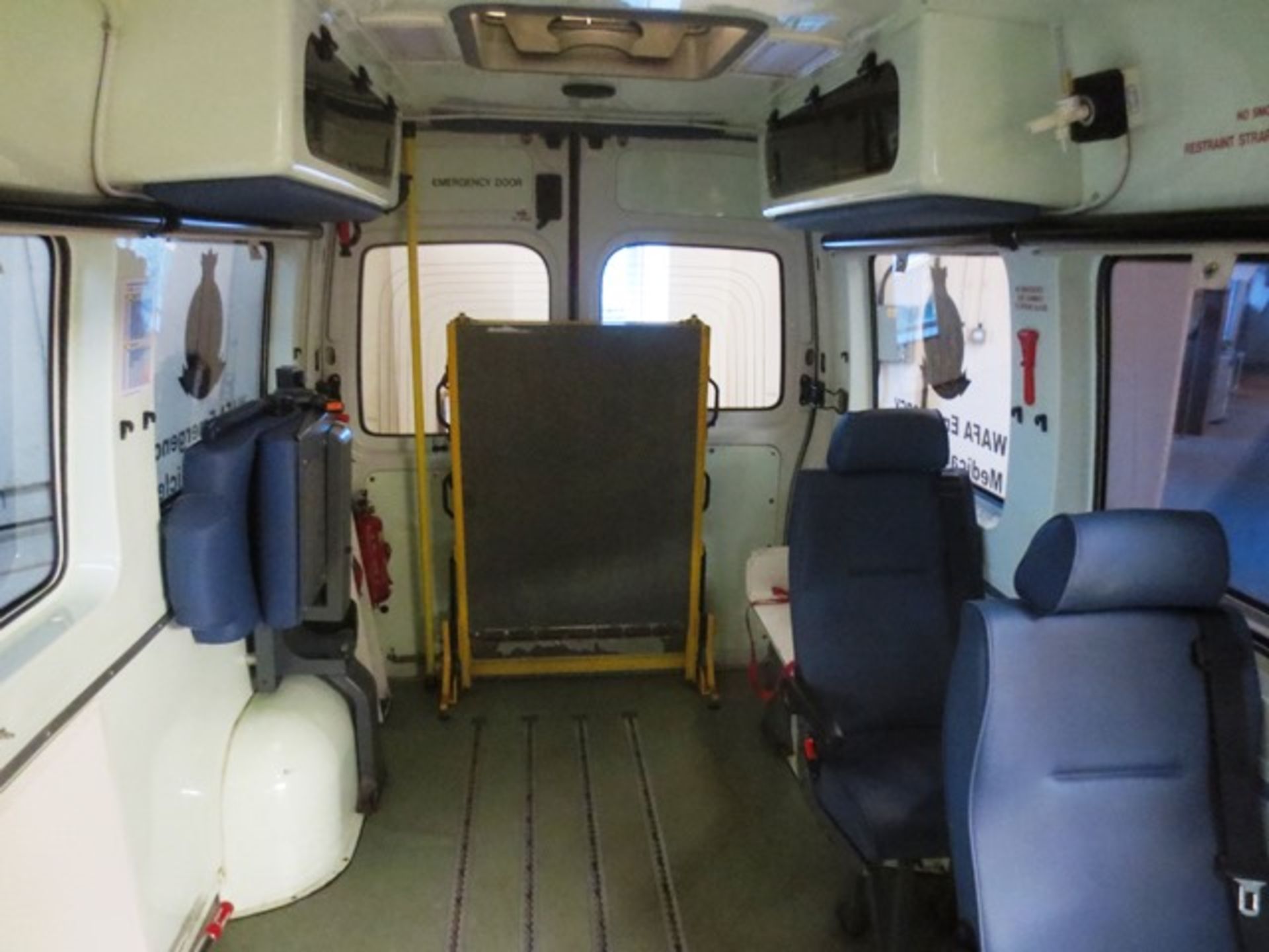 Renault Master LM35 Dci 100 LWB 2463cc diesel ambulance, reg no: KX06 BVK, MOT: 8/2/17, Company ref: - Image 9 of 13