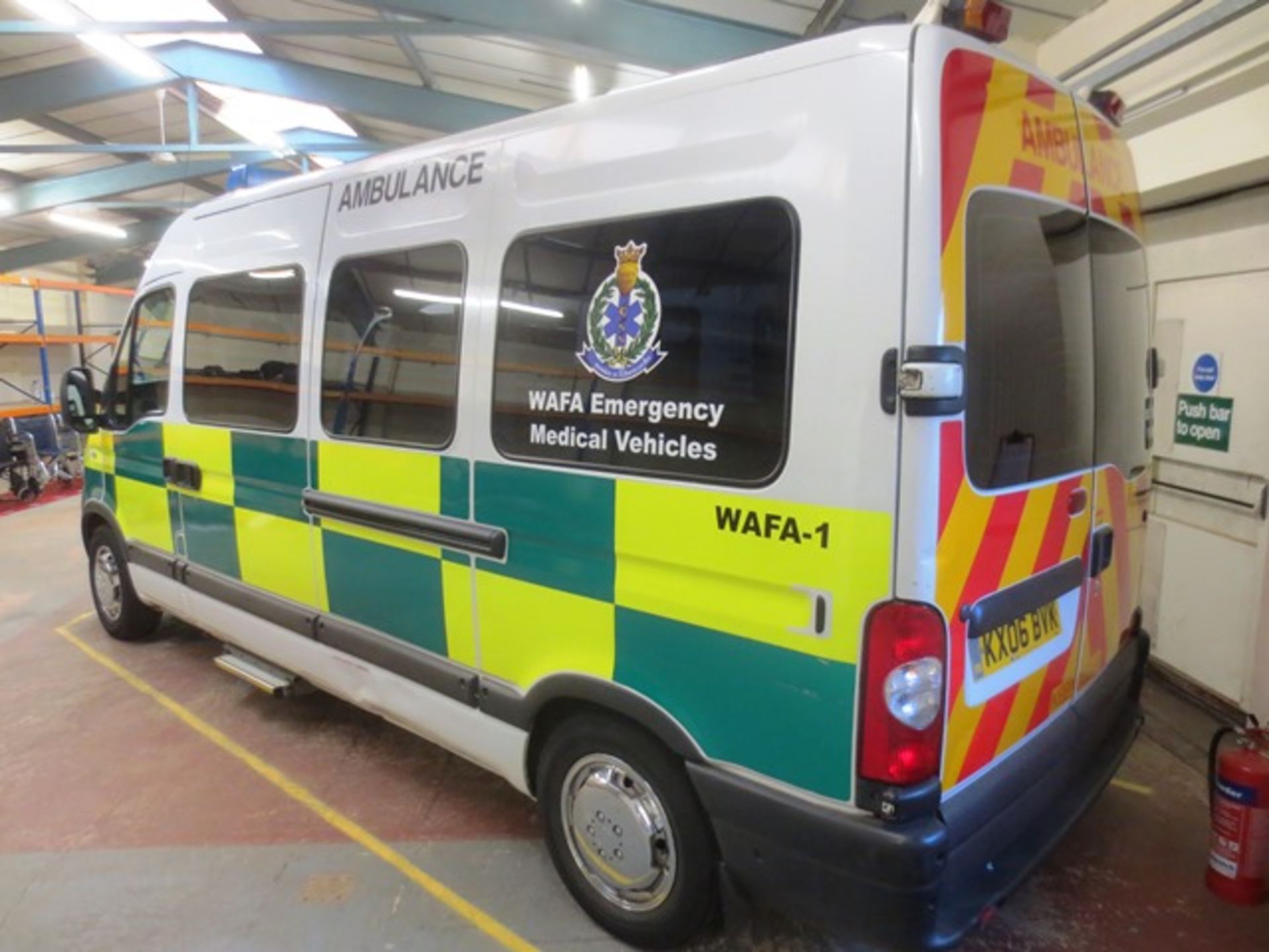 Renault Master LM35 Dci 100 LWB 2463cc diesel ambulance, reg no: KX06 BVK, MOT: 8/2/17, Company ref: - Image 5 of 13