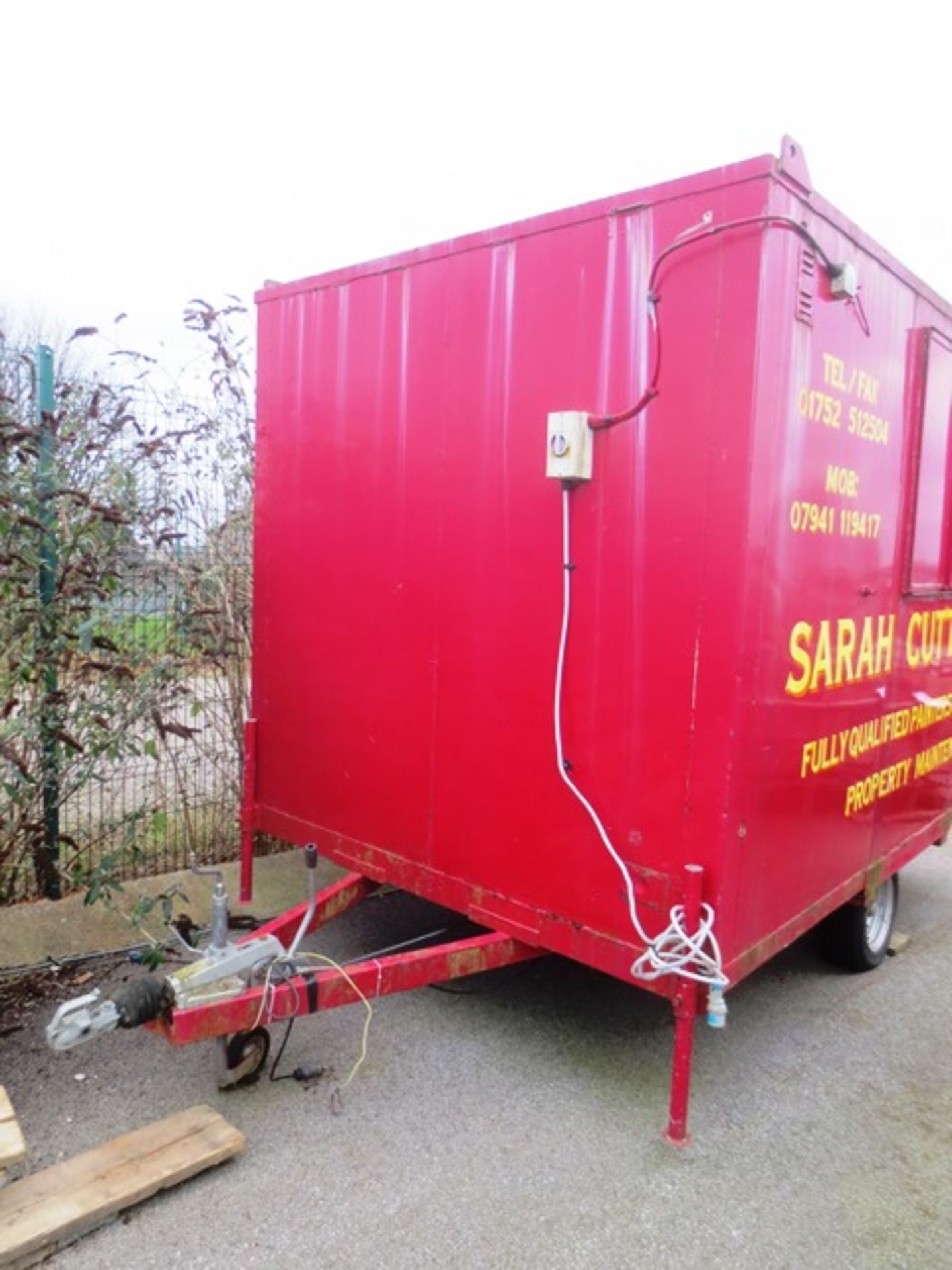 Single axle, steel framed mobile site cabin, approx 3m x 2m, with 240v power supply, serial no: - Image 2 of 3