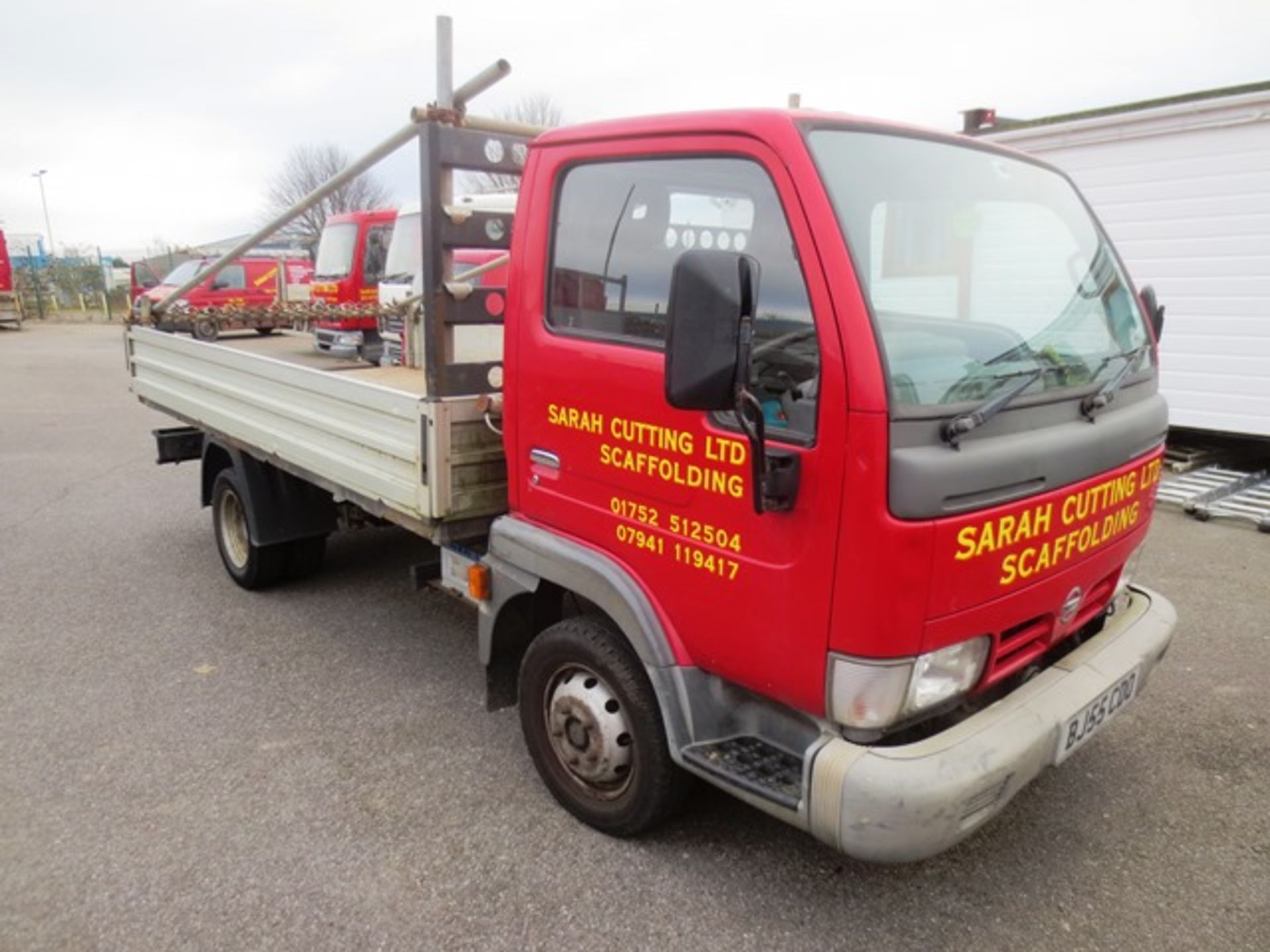 Nissan Cabstar 35.13 MWB, dropside flat bed van, 3.0 (2005), 3500kgs, reg no: BJ55 CDO, MOT: 21/10/