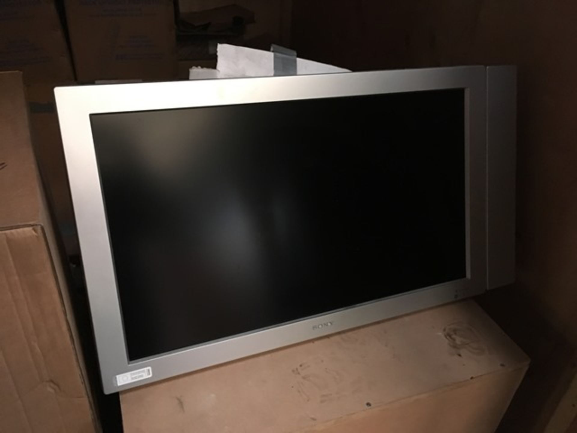 2 : Sony 32" flat screen display units, As lotted Lot location: This lot is located at Astwood Bank,