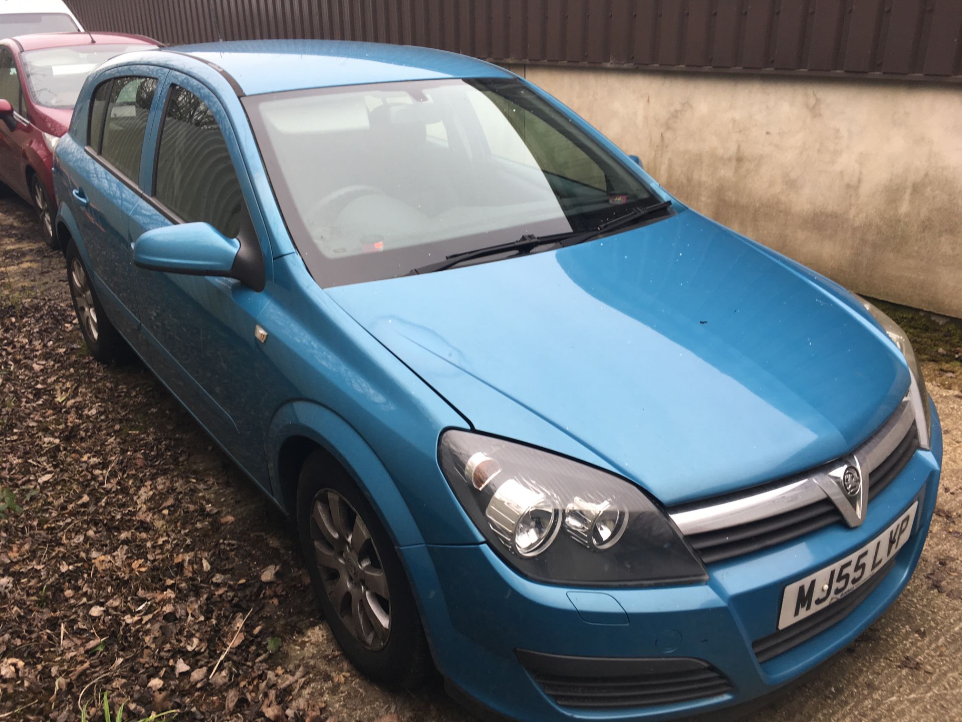 Vauxhall Astra 1.8 Automatic 5 door Hatchback Registration Number MJ55 LVP Recorded Mileage Approx - Image 2 of 6