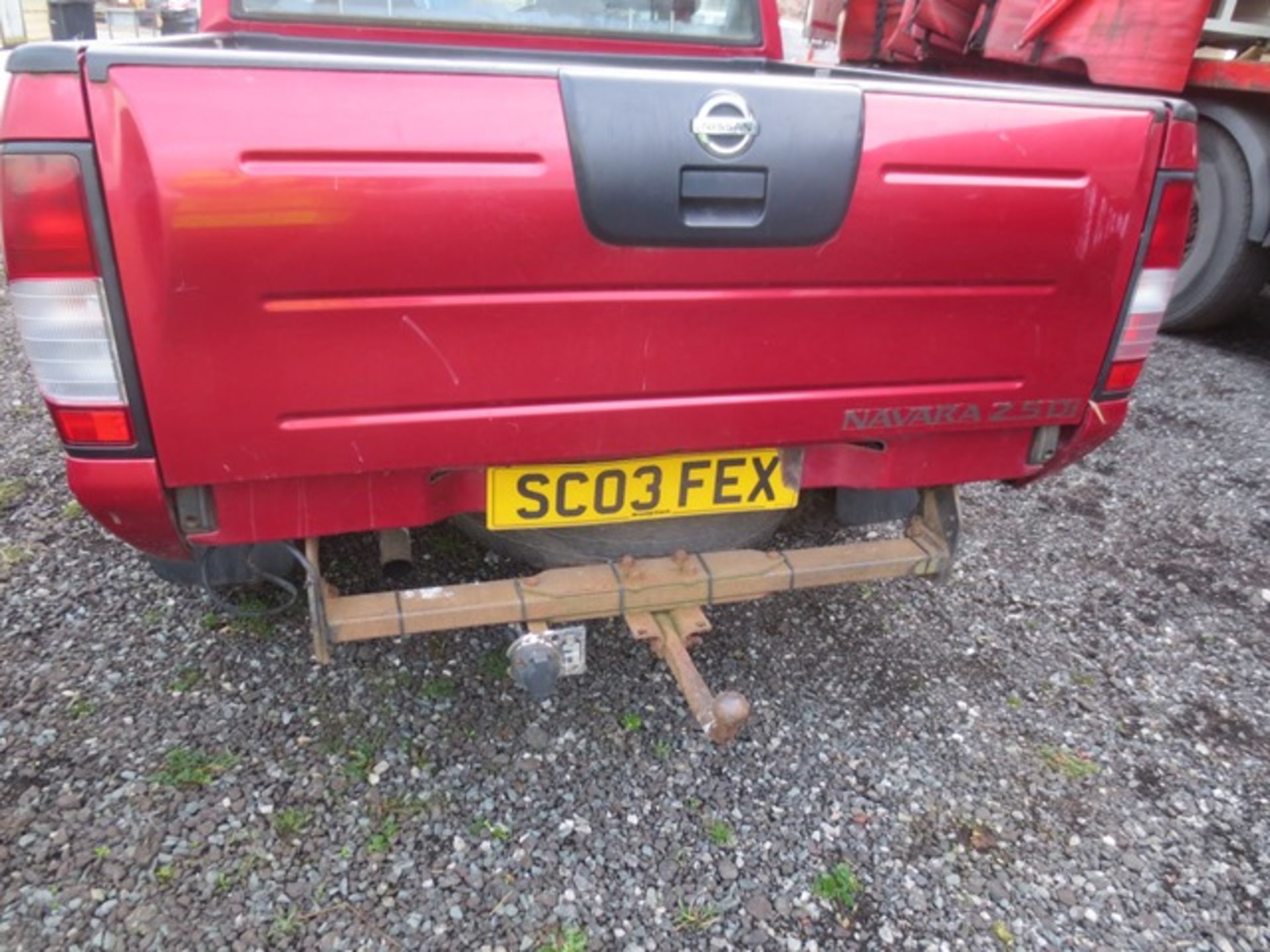 Nissan Pickup truck with crew cab, Reg: SC03 FEX, Recorded: 102529 miles. Used as off road farm - Bild 7 aus 9