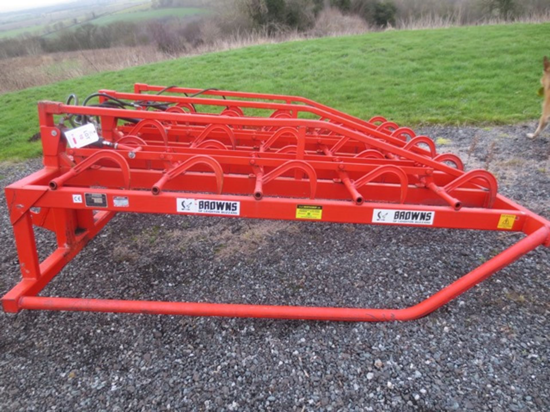 Browns Agricultural Machinery SB3 hay flat 8 bale grab. Load Capacity: 3000kg